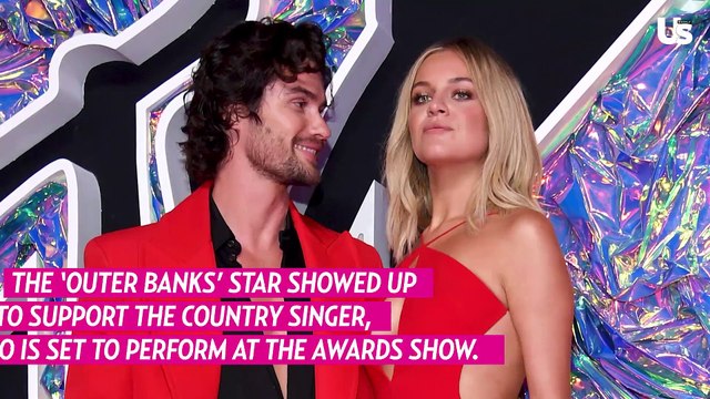 Kelsea Ballerini and Chase Stokes Show PDA on the 2023 MTV Video Music Awards Red Carpet