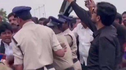 కాకినాడ జిల్లా: ఉద్రిక్తత.. రోడ్డుపై భారీ నిరసనలు చేపట్టిన టీడీపీ శ్రేణులు