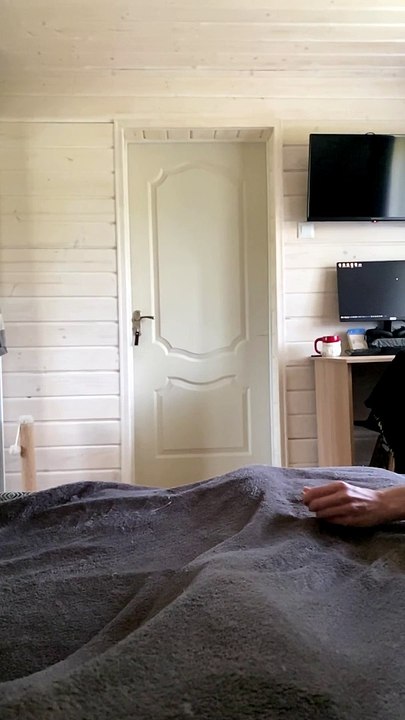 Extra Fluffy Cat Fails The Catch