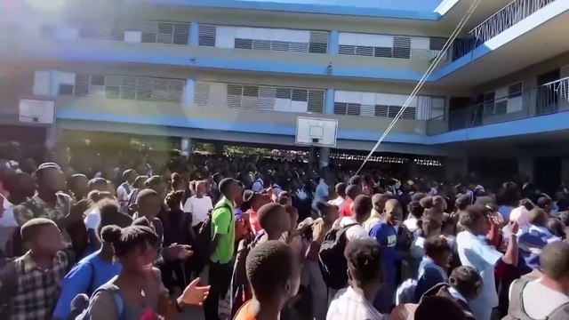 PM Ariel Henry lanse ofisyèlman ane akademik 2023-2024, epi inogire 2 lekòl nan depatman Grandans