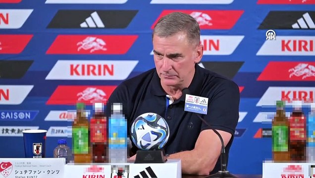 Futbolcuları suçlayan Kuntz'un canlı yayındaki hareketine tepkiler çığ gibi: Türk milletine saygı göster