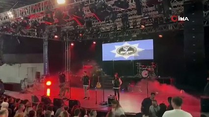 Ünlü grubun konserinde uyuşturucu uyarısı