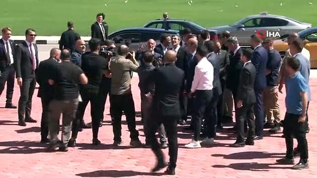 Cumhurbaşkanı Yardımcısı Yılmaz KKTC'nin yerli otomobil fabrikasını ziyaret etti