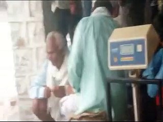 पौने एक घंटे बरसात से मंडी में हुआ लाखों का नुकसान-video