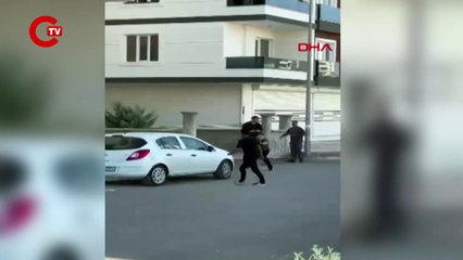 Güvenlik korucusu ev sahibinden kiracı polise darp: 'Silahla kafama nişan aldı'