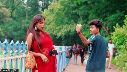 Cute মেয়ের দুধে চা ঢেলে দিলাম । Selling Tea Prank on Cute Girl _ Prank Boy Titu