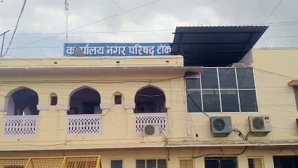 रोड लाइट में गड़बड़: नोटिस जारी, बिजली के हाल बेहाल