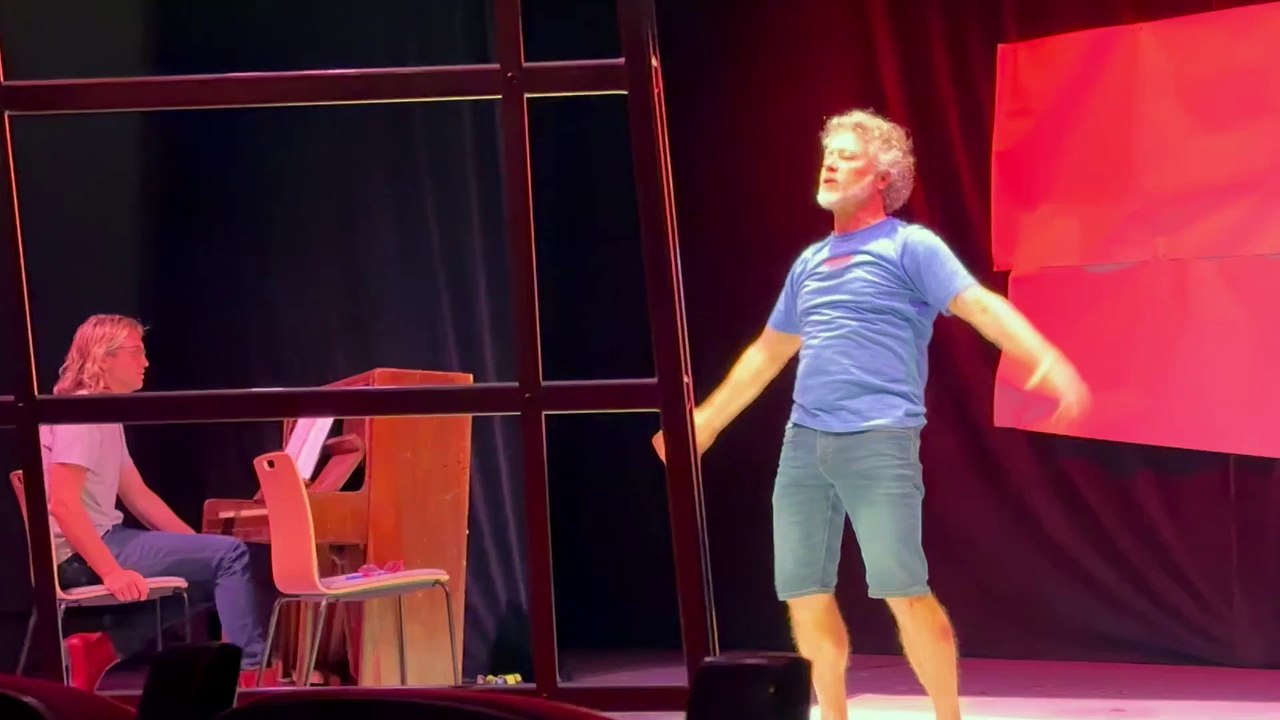 Winobranie 2023. "Powrót Norwida"  - próba. Widzowie chodzą na ten spektakl po kilka razy, a potem czytają dzieła Norwida