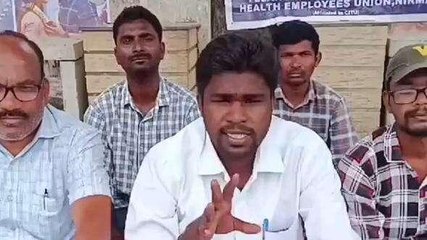 నిర్మల్: 13వ రోజుకు చేరిన ఎన్హెచ్ఎం ఉద్యోగుల నిరవధిక సమ్మె