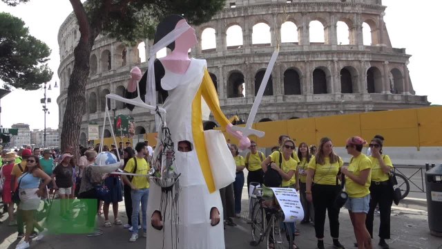 Causa contro lo Stato per abbassare le emissioni di Co2 del 92% entro il 2030