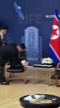 Kuzey Kore lideri Kim Jong-un'un koltuğu Putin ile görüşmesinden önce detaylıca temizlendi