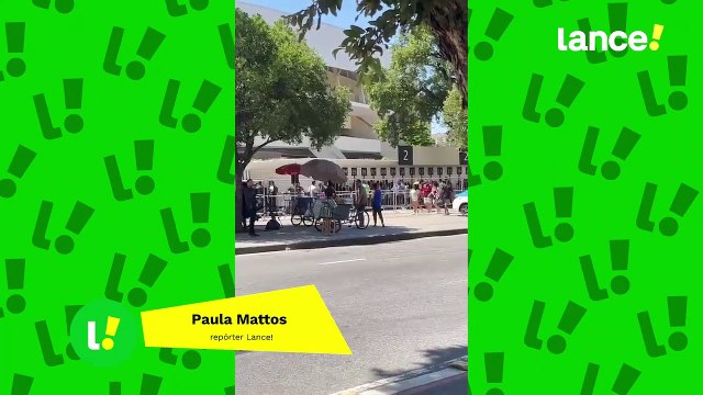 Torcedores do Flamengo enfrentam longas filas para trocar ingresso da final da Copa do Brasil