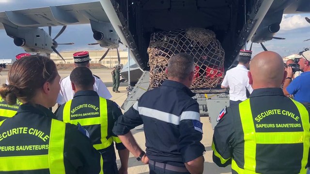 Images maritima: sur la BA d'Istres avant le départ de la Sécurité Civile en Libye