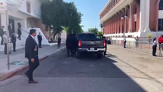 Gobernador Alfonso Durazo llega al Congreso del Estado a entregar Segundo Informe