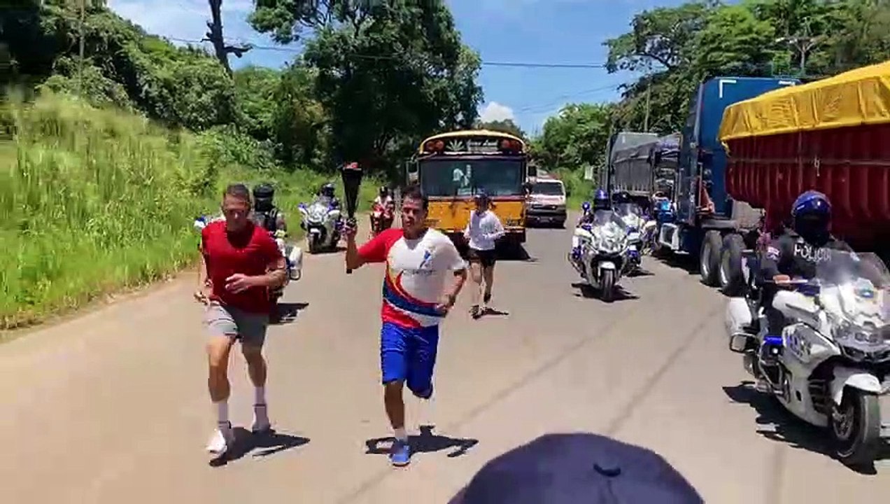 Antorcha ya recorre suelo tico