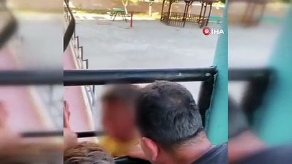 Demir korkuluğa sıkışan çocuğu itfaiye kurtardı