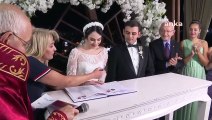 Kılıçdaroğlu, Selin ve Sefa çiftinin nikah şahitliğini yaptı