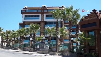 Sosyete hırsızlar Kuşadası'na dadandı