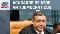 Alexandre de Moraes e Nunes Marques divergem em julgamento de 1º réu do 8 de janeiro