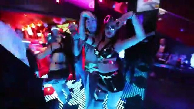 Disco Club DJ Dance, amazing performance, watch and enjoy.