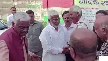 मथुरा: कैबिनेट मंत्री स्वतंत्र देव सिंह किए गिरिराज जी के दर्शन, सनातन पर कही ये बात