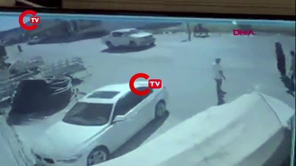 KUZENİ İLE EŞİNİ KAMYONETİYLE EZDİĞİ ANLAR KAMERADA