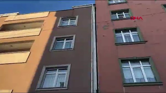 İstanbul’da 4 katlı binada kayma: Boşaltıldı!
