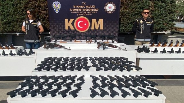 Suç örgütlerine silah temin eden şebekeye operasyon