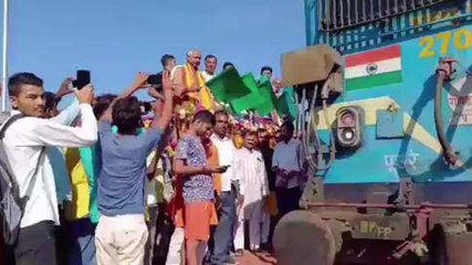 छपरा: सांसद सिग्रीवाल ने ट्रेन ठहराव का किया उद्घाटन, रेल प्रशासन का जताया आभार