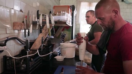 Chef who dreams of Michelin star feeds Ukrainian frontline