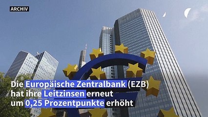 Скачать видео: EZB erhöht Leitzinsen ein weiteres Mal um 0,25 Prozentpunkte