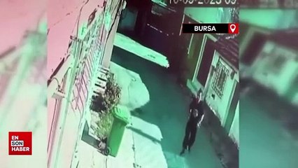 Bursa'da örümcek adam gibi tırmandığı balkondan kıyafet çaldı