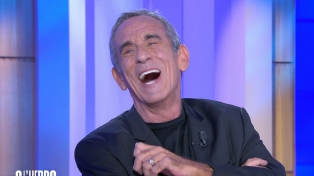 “J’ai dit à Ruquier que j’allais regarder son émission, mais je ne vais pas la regarder” : Thierry Ardisson hilare en dévoilant son dernier coup bas