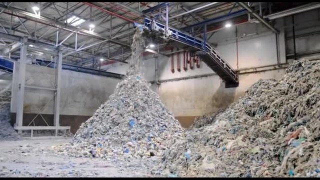 Economia circolare: Italia rallenta, ma sul riciclo al top in Ue