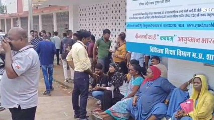 रीवा: हड़ताल पर गए 750 से अधिक आउटसोर्स कर्मचारी, अस्पताल की व्यवस्था चरमराई