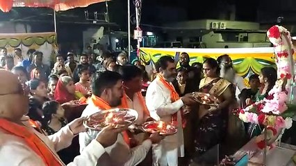 VIDEO: मिट्टी से बनी गणेश प्रतिमा का विसर्जन
