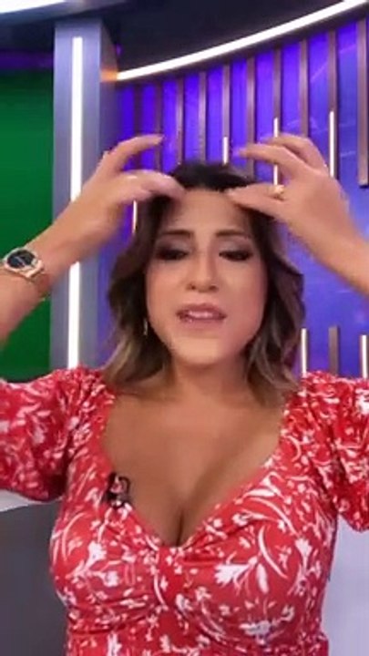 fatima aguilar graba story en pausa noticiero latina matinal 2023