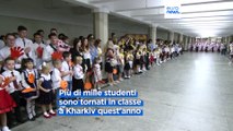 Ucraina, a Kharkiv una stazione della metropolitana trasformata in aula scolastica