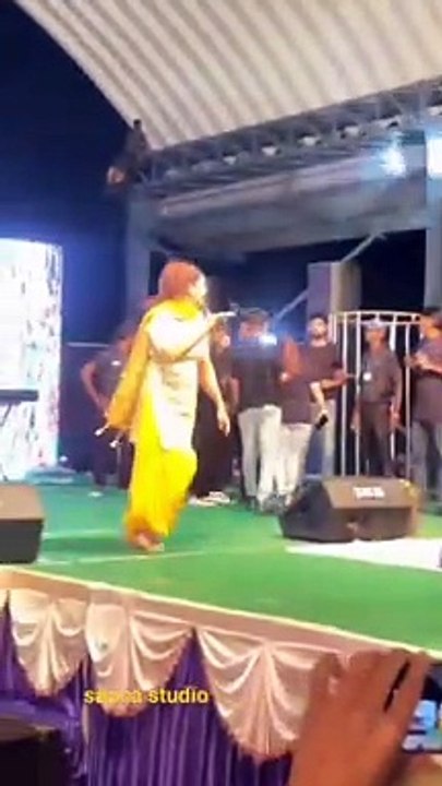 Video: सपना चौधरी ने लगाए ऐसे ठुमके देखते रह गए लोग, जबरदस्त डांस ने मचाया भूचाल