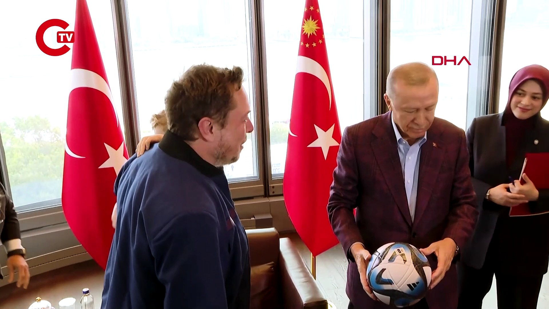 ⁣Erdoğan, Elon Musk ile bir araya geldi