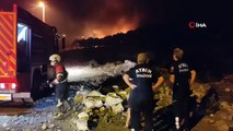 Söke'de makilik yangını yerleşim yerlerini tehdit ediyor