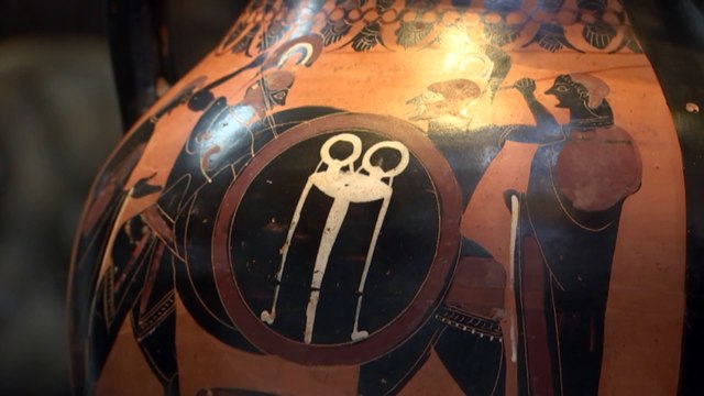 Australian National University returns museum pieces to Italy