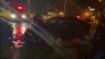 Bursa’da 2 araç kafa kafaya çarpıştı: 1’i ağır 2 yaralı