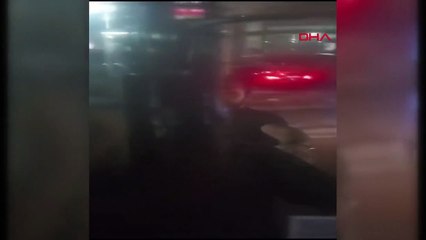 Avcılar'da Otomobilini Kaldırıma Park Eden Sürücü İle İETT Otobüsü Şoförü Arasında Tartışma Çıktı