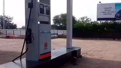 अनूपगढ़: जिले में पेट्रोल पंपों संचालकों की अनिश्तिकालीन हड़ताल जारी, आमजन परेशान