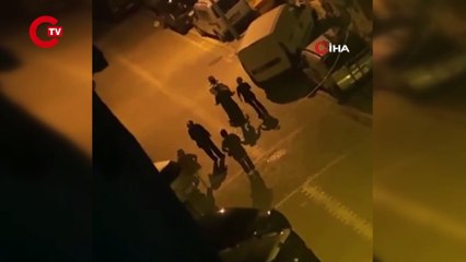 Esenyurt’ta saç saça birbirine giren kız kardeşler kamerada