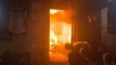 बाराबंकी: शार्ट सर्किट से मकान में लगी भीषण आग, लाखों का सामान जलाकर हुआ राख