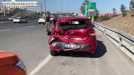 TEM’de kaza: TIR’daki şişeler yola döküldü