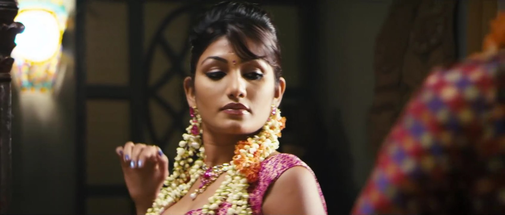 Billa 2 - Madurai Ponnu Song Video - Yuvanshankar Raja