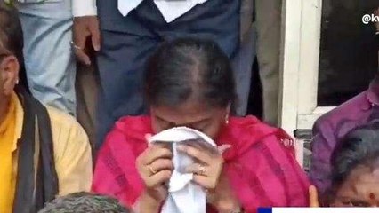 శ్రీకాకుళం జిల్లా: పోలీస్ స్టేషన్ ఎదుట గౌతు శిరీష కన్నీళ్లు
